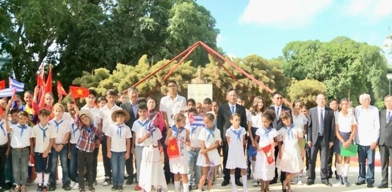 President Ho Chi Minh’s 134th birthday celebrated in Cuba, Cambodia