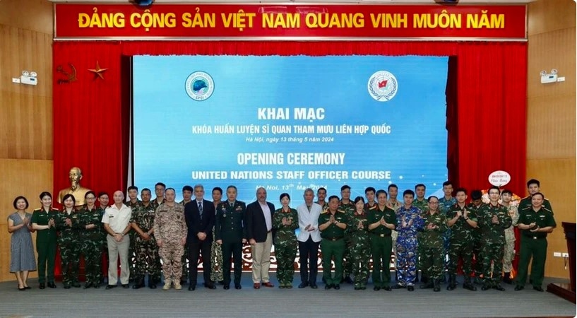 Training course for Vietnamese staff officers on UN missions