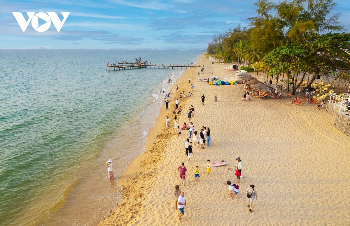 Phu Quoc hailed as one of world’s 10 most affordable tropical destinations to visit