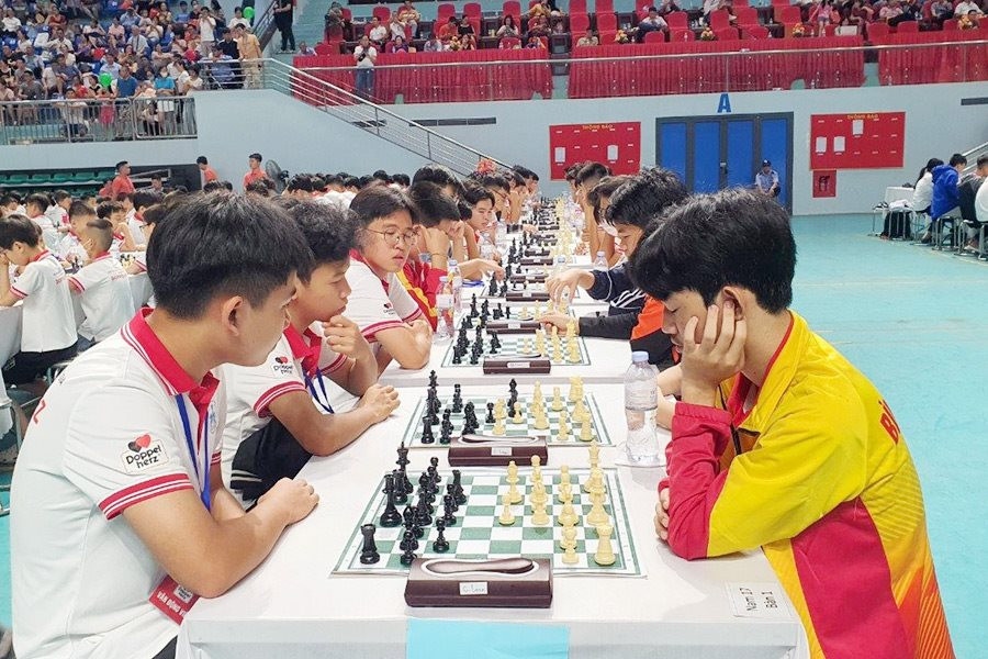 1,300 players compete at National Youth Chess Championships