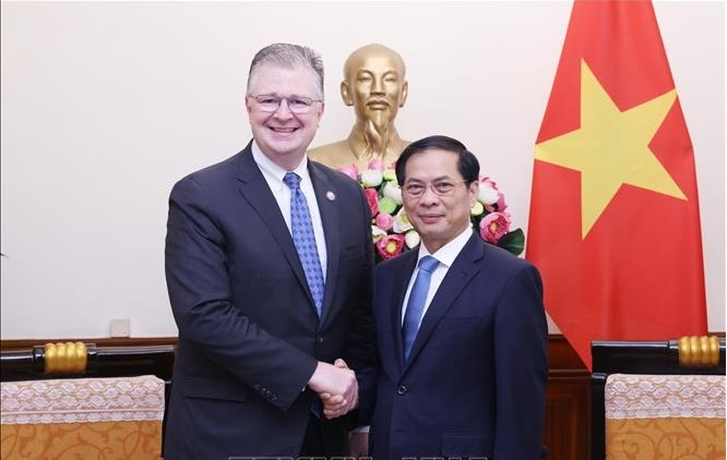 Vietnam always considers US a strategically important partner