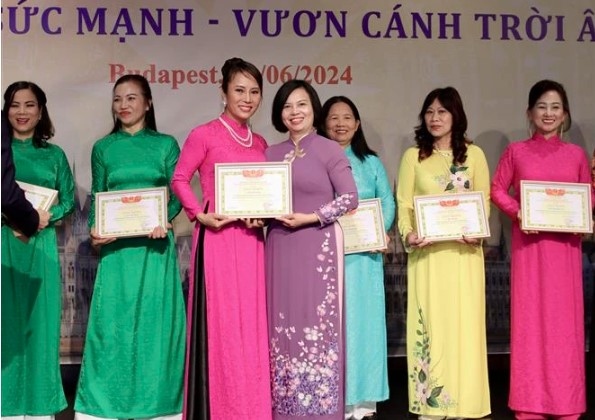 Vietnamese women’s union in Hungary praised for contributions to community