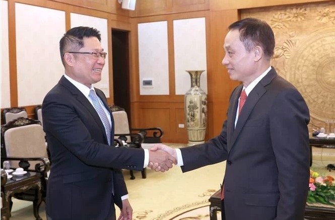 Laos, Vietnam share experience in Party external affairs