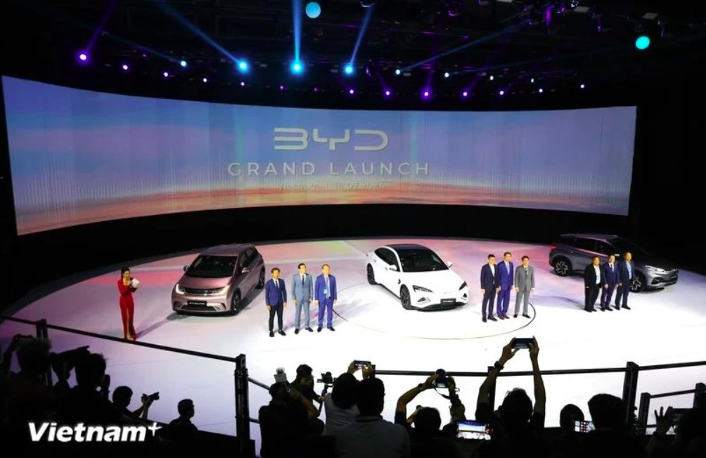 Chinese EV maker introduces brand in Vietnam