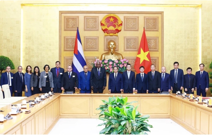 Vietnamese PM welcomes parliamentary leader of Cuba