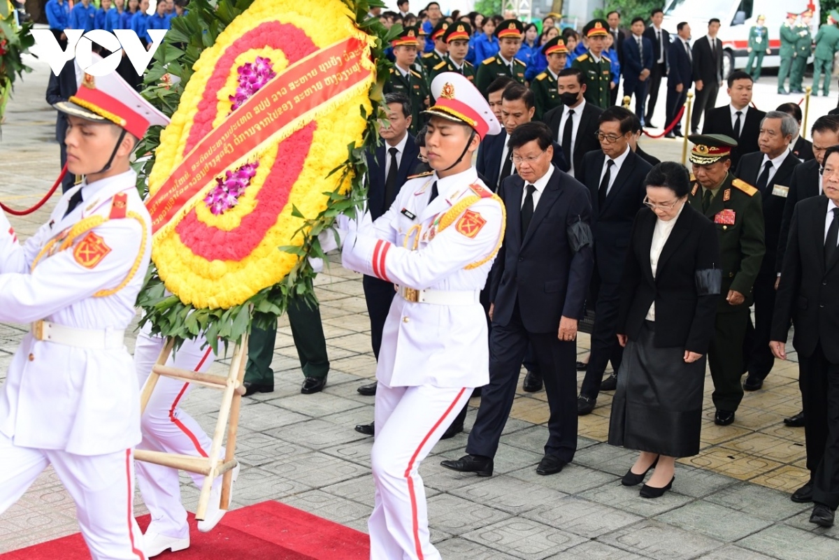 Foreign delegations pay tribute to Vietnamese Party General Secretary Nguyen Phu Trong