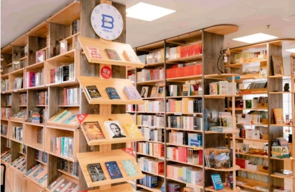 New bookstore aims to introduce Vietnamese literature to the world