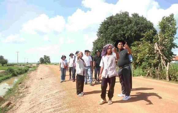 Vietnamese scholars join trip to explore history about Pol Pot genocidal regime