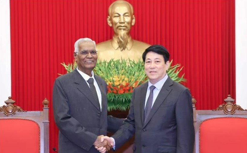 Party official welcomes leader of Communist Party of India