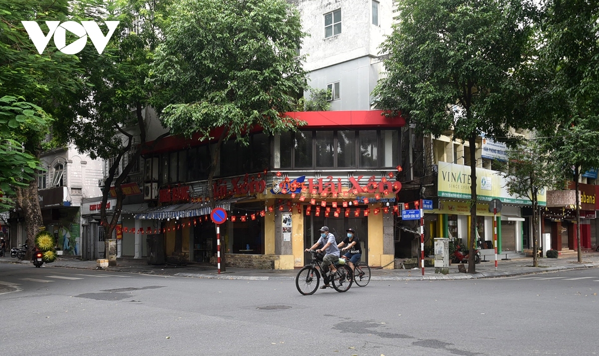 Hanoi and Ho Chi Minh City peaceful on national holiday