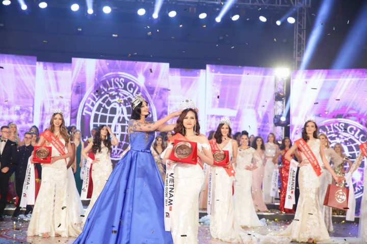 Khanh Ngan crowned Miss Globe 2017