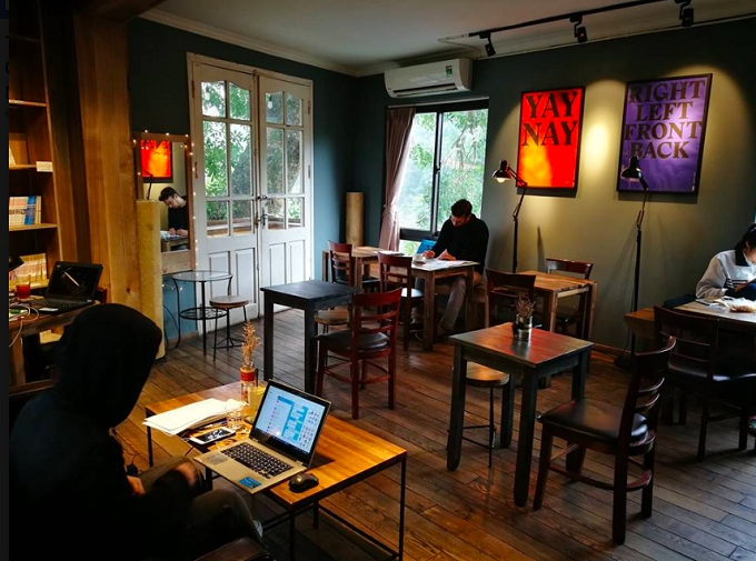 Say it quietly: Hanoi has at least five noiseless cafés
