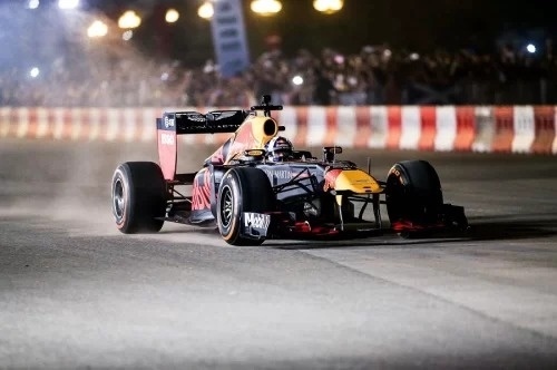 Organizers to select 1,000 volunteers for Hanoi F1 race