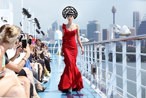 Minh Anh to host fashion show on Seine River