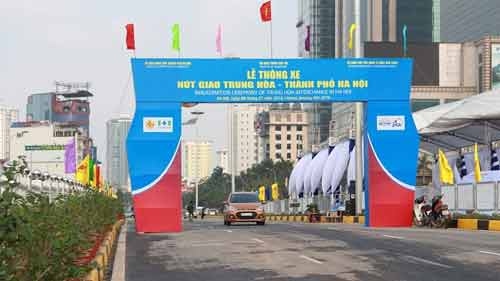 Hanoi inaugurates two trillion-dong tunnels