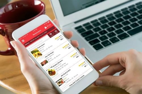 Apps race to attract customers with sweet deals