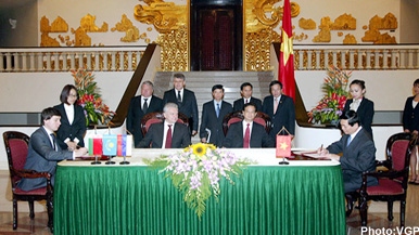 Vietnam, Customs Union kick off FTA talks