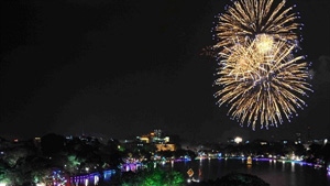Hanoi sets off fireworks to celebrate Liberation Day