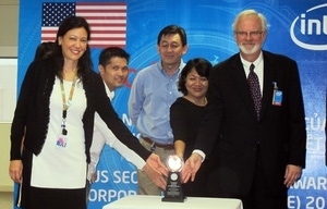 Intel Vietnam wins 2012 ACE for social responsibilities