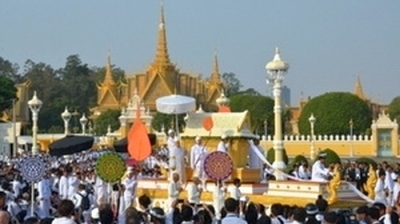 Overseas Vietnamese pay tribute to ex-Cambodian King