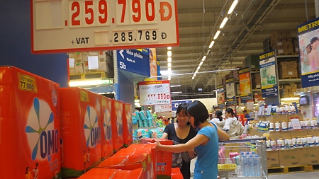 Foreign retailers expand network in Vietnam