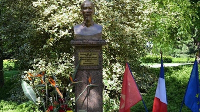 Paris marks 124th birthday of President Ho Chi Minh