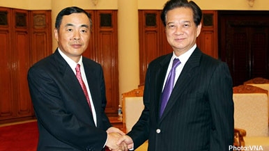 PM Dung greets foreign ambassadors