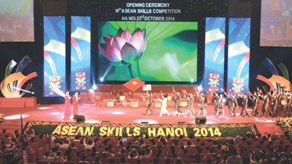 ASEAN workers test out their skills