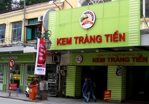 Iconic Hanoi ice cream feels the heat from milk tea