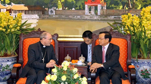 Hanoi, Vatican increase cooperation