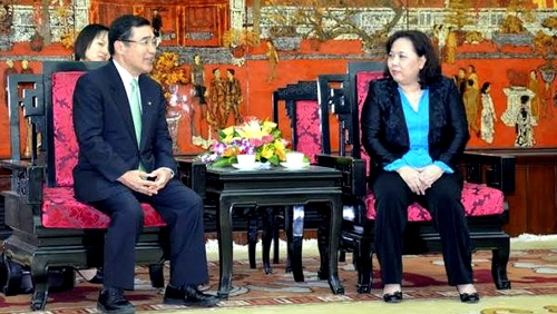 Hanoi proposes service, tourism cooperation with Kagoshima