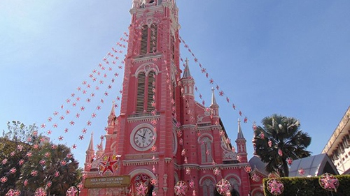 Visiting a 150-year-old pink church in Saigon