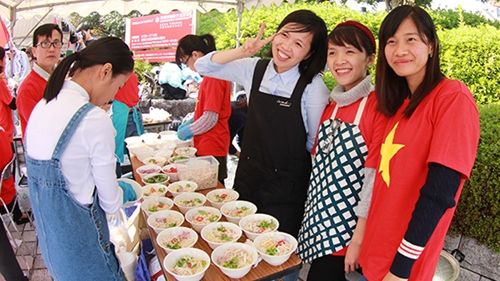 Vietnamese food ‘sells out’ at festival in Japan