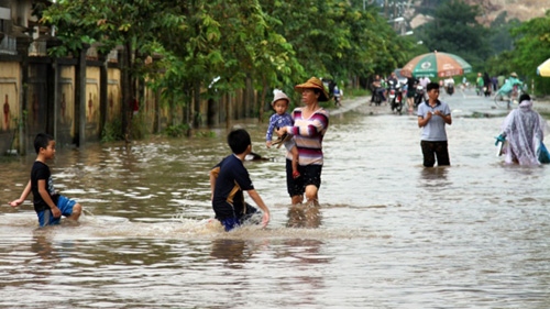 In pictures: Chaos after the storm in Nha Trang