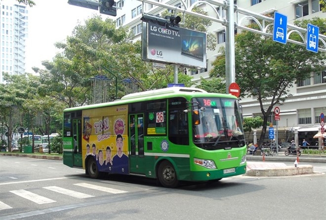 HCM City to auction bus advertising space again