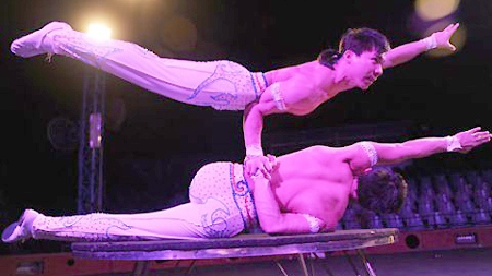 Circus troupe performs in Kazakhstan