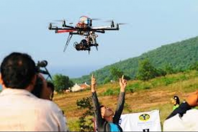 Flycam drone users must be licensed