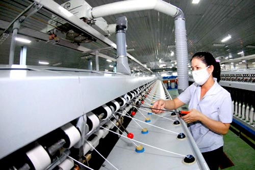 Garment businesses see bright signs in export