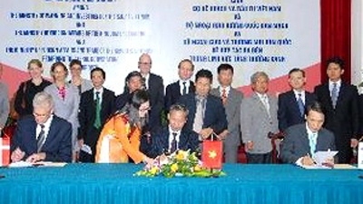 Vietnam, RoK and Denmark go green