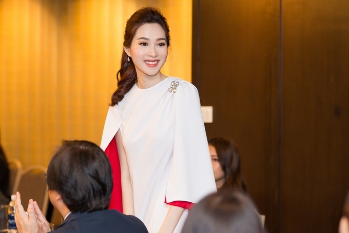 Thu Thao gorgeous at HCM City event