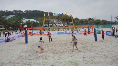 Thai women triumph at Ha Long beach volleyball