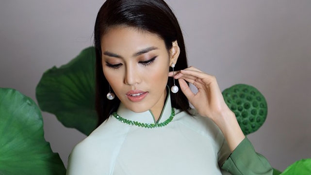 Lan Khue introduces new collection just in time for TET