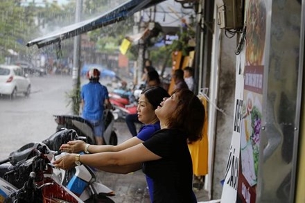 Hanoi welcomes rain – Cooler air to follow