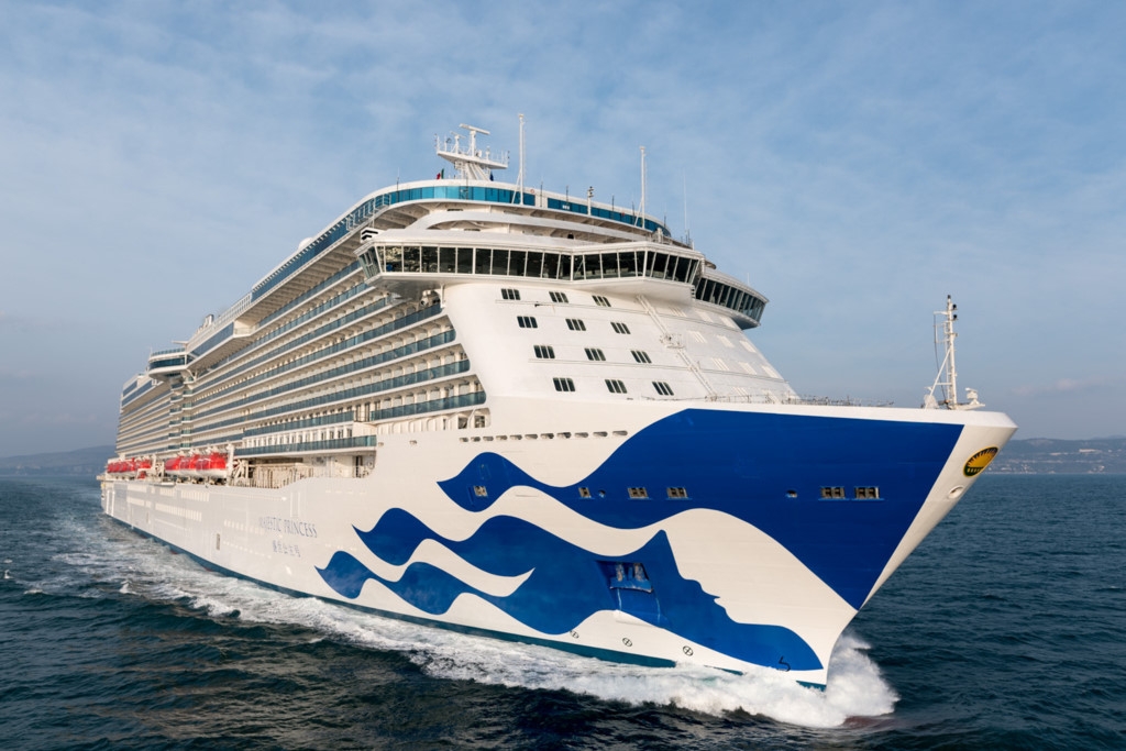 Majestic Princess makes maiden call to Vietnam