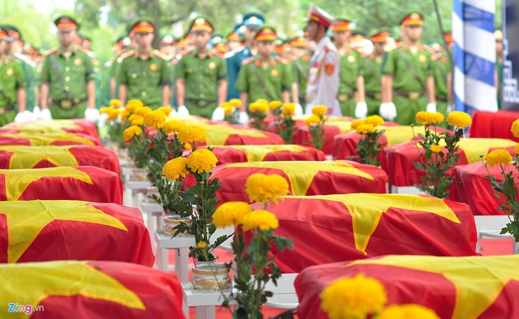 Soldiers who died in 1968 TET Offensive laid to rest in Dong Nai