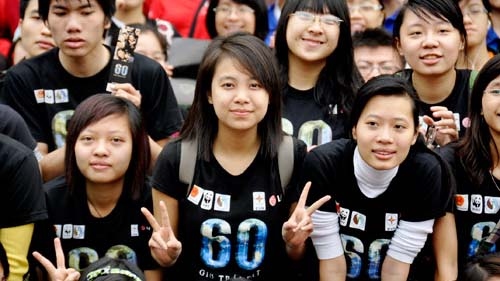 Hanoi busy with 2014 Earth Hour campaign