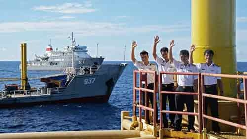 In pictures: Coast guards of Truong Sa archipelago