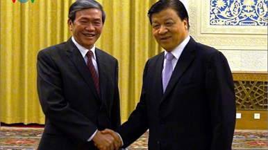 China, Vietnam up cooperation in theoretical issues