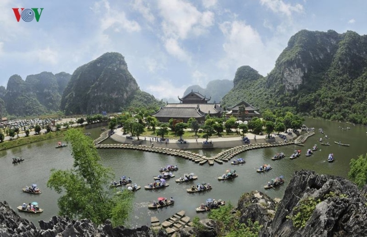Trang An landscape complex - a must-visit place in spring