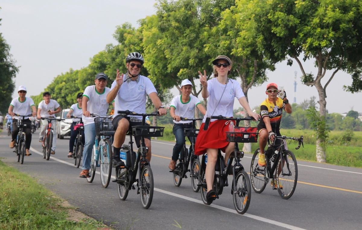Youth: for Climate Cycling event kicks off in Hoi An